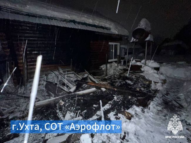 В СНТ «Аэрофлот» сгорела хозпостройка