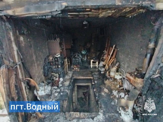 Пожар в гараже в поселке Водный